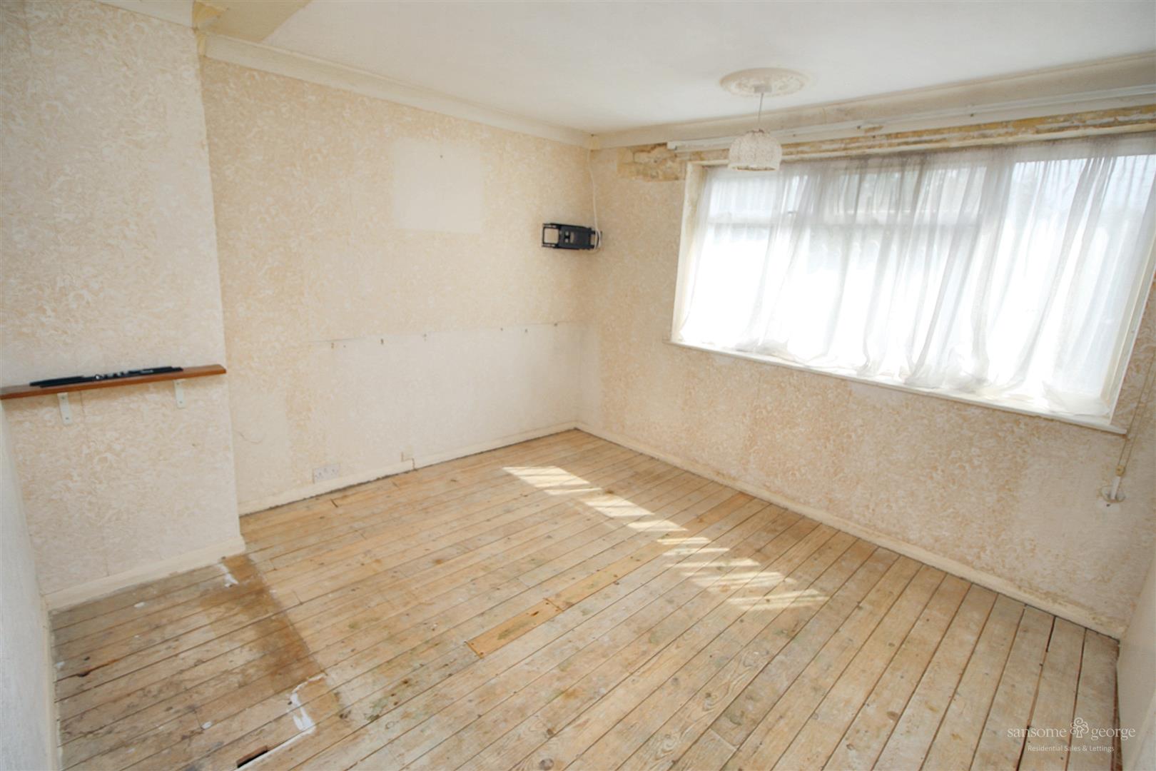 Dee Road, Tilehurst, Reading